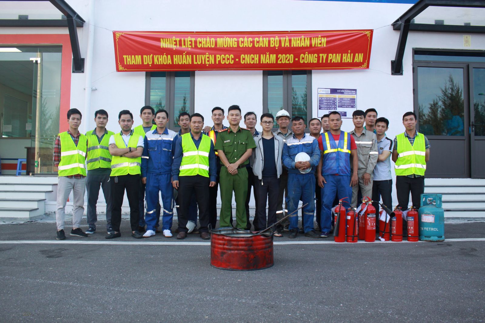 Công ty TNHH Pan Hải An tổ chức huấn luyện PCCC – CNCH cho CBCNV